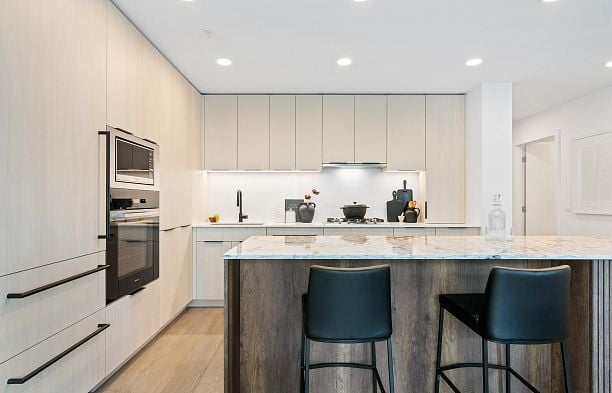 205 3590 W 39th Avenue Dunbar