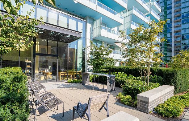 101 5608 Berton Avenue University VW