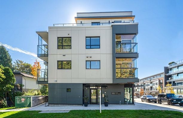 304 3590 W 39th Avenue Dunbar