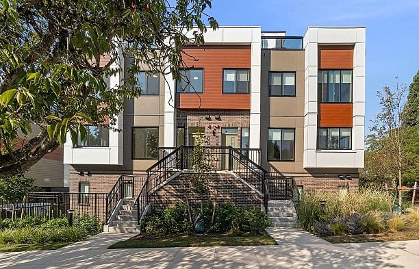 807 W 33rd Avenue Cambie