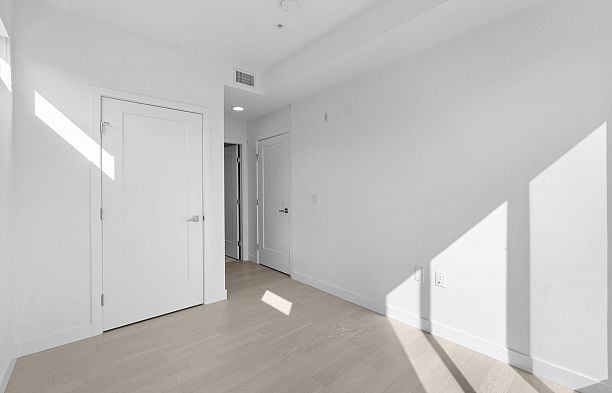 807 W 33rd Avenue Cambie