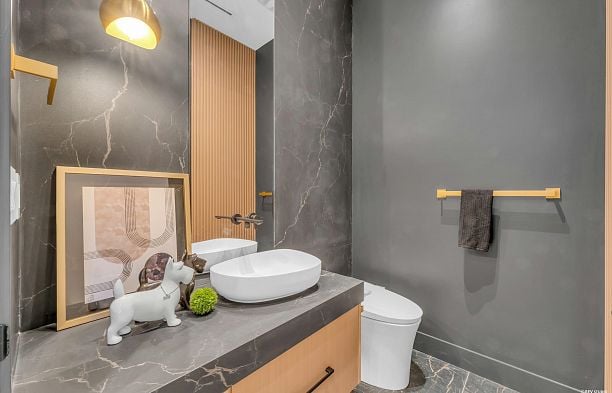 1 4150 W 14th Avenue Point Grey