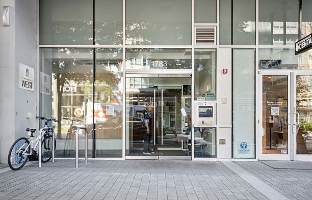 621 1783 Manitoba Street False Creek