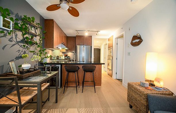 206 3228 Tupper Street Cambie