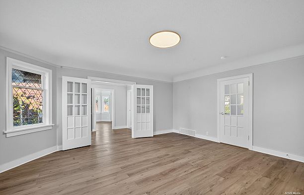 7561 Angus Drive South Granville