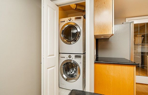 403 1425 W 6th Avenue False Creek