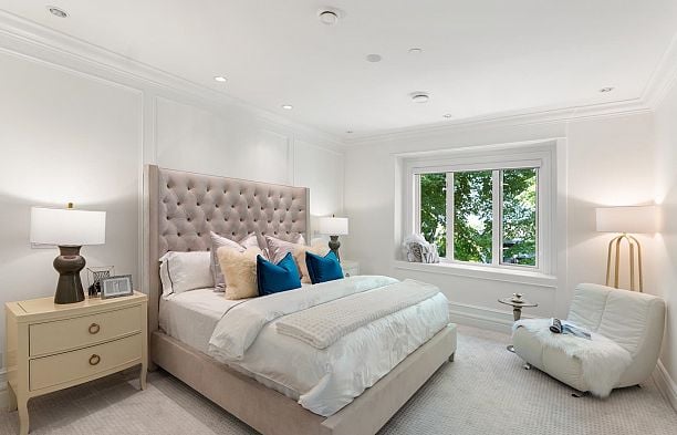 4146 Crown Crescent Point Grey