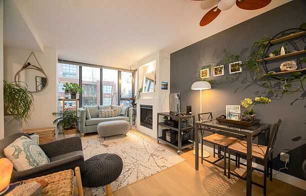 206 3228 Tupper Street Cambie