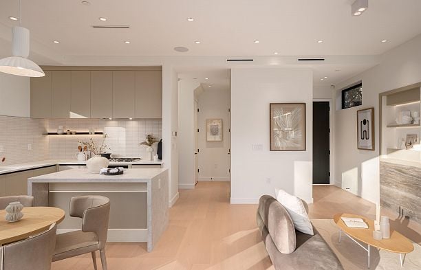 2 4018 W 21st Avenue Dunbar