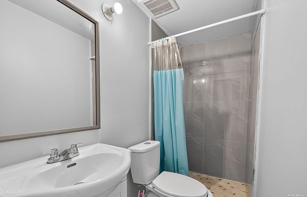 7561 Angus Drive South Granville