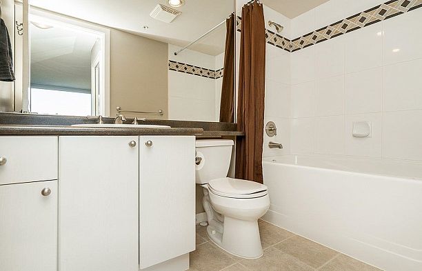 403 1425 W 6th Avenue False Creek