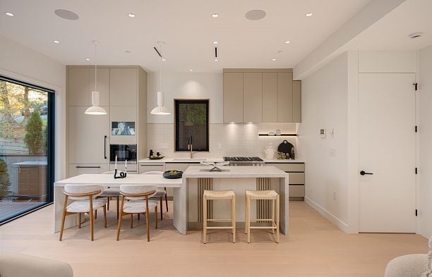 2 4018 W 21st Avenue Dunbar