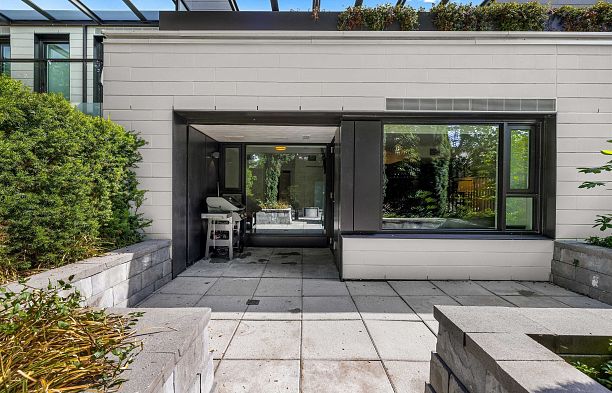 309 7128 Adera Street South Granville