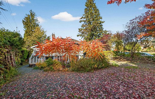 7561 Angus Drive South Granville