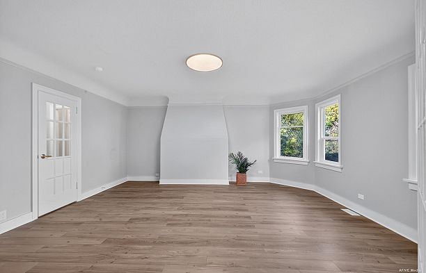 7561 Angus Drive South Granville