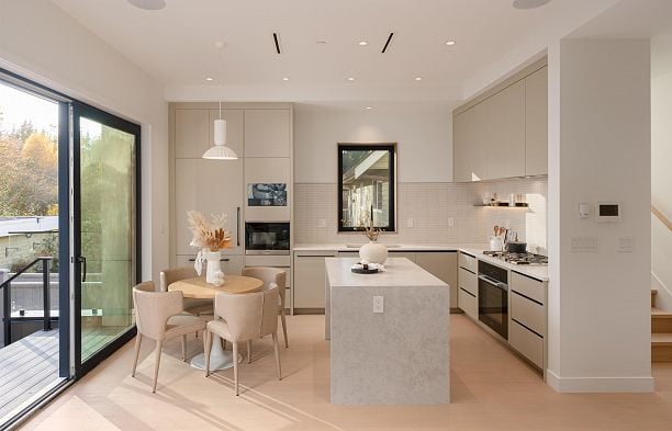 2 4018 W 21st Avenue Dunbar