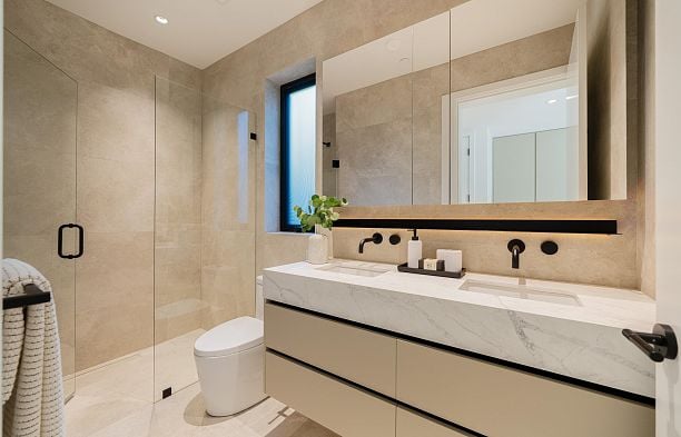 2 4018 W 21st Avenue Dunbar