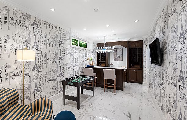 4146 Crown Crescent Point Grey