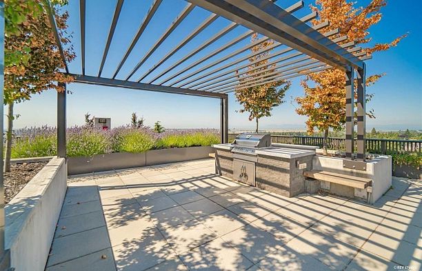 309 7128 Adera Street South Granville