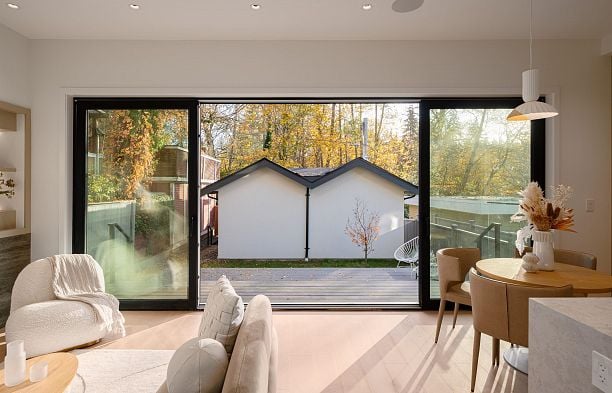 2 4018 W 21st Avenue Dunbar