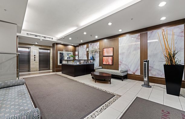 1004 1887 Crowe Street False Creek