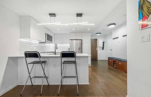 1004 1887 Crowe Street False Creek