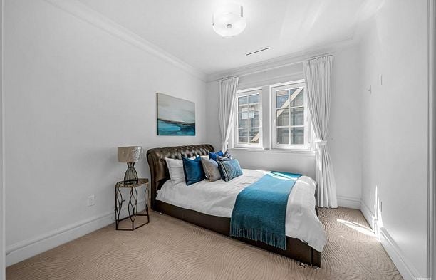 3176 W 35th Avenue MacKenzie Heights