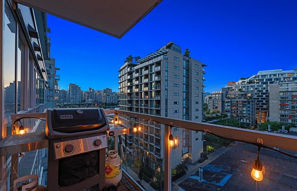 1004 1887 Crowe Street False Creek