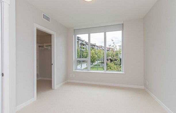 18 3483 Ross Drive University VW