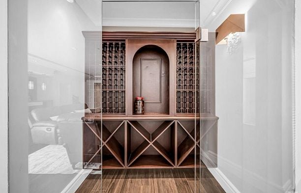 3176 W 35th Avenue MacKenzie Heights