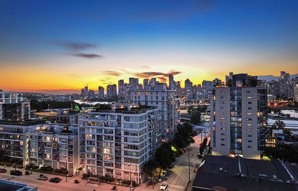 1004 1887 Crowe Street False Creek