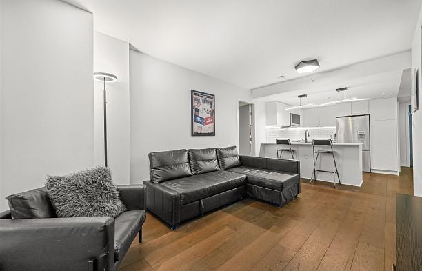 1004 1887 Crowe Street False Creek