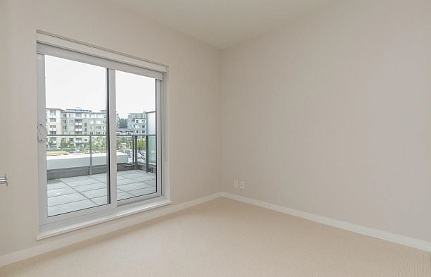 18 3483 Ross Drive University VW