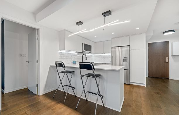 1004 1887 Crowe Street False Creek