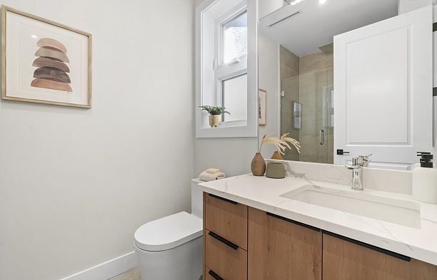 40 E 46th Avenue Main