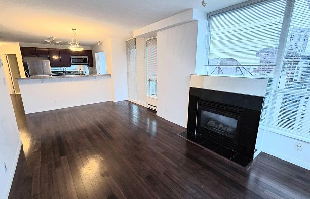 3105 1328 W Pender Street Coal Harbour