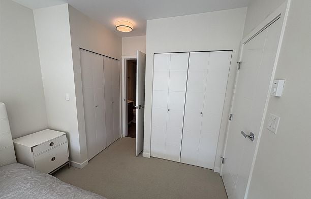 204 202 E 24th Avenue Main