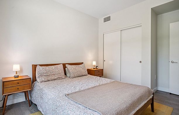 110 4080 Yukon Street Cambie