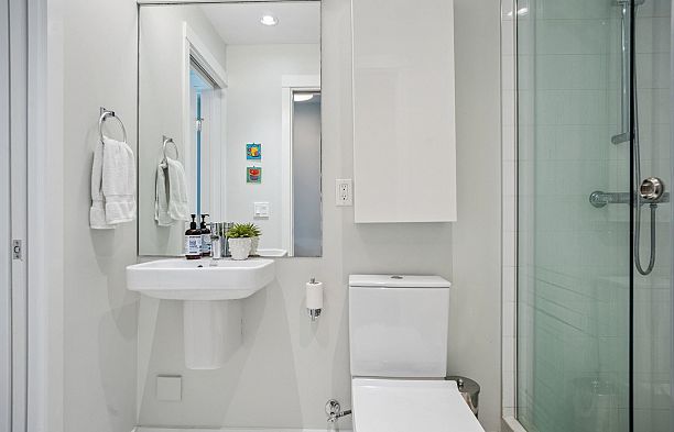 110 4080 Yukon Street Cambie