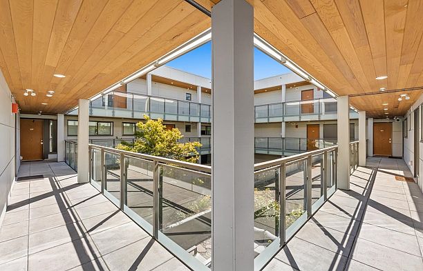 306 209 E 20th Avenue Main