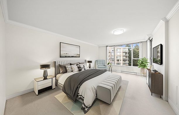 1700 5615 Hampton Place University VW