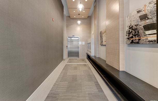 204 202 E 24th Avenue Main