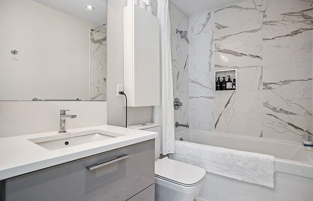 110 4080 Yukon Street Cambie