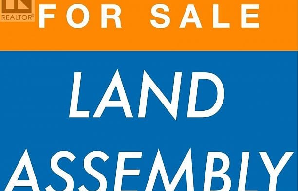 5507 Columbia Street Cambie