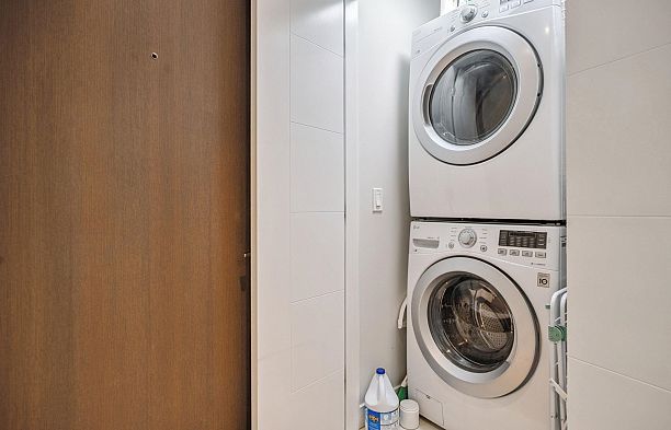 110 4080 Yukon Street Cambie