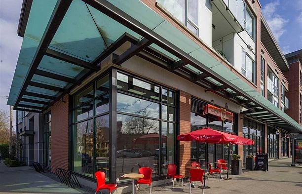 204 202 E 24th Avenue Main