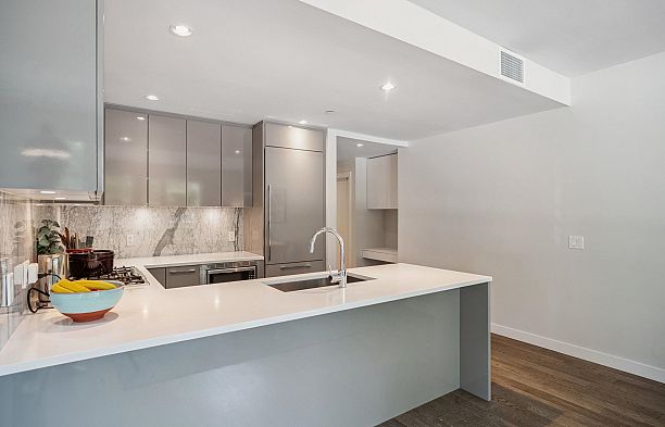 110 4080 Yukon Street Cambie