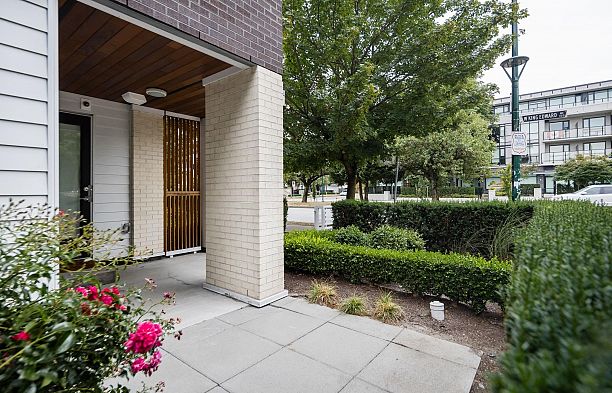 110 4080 Yukon Street Cambie