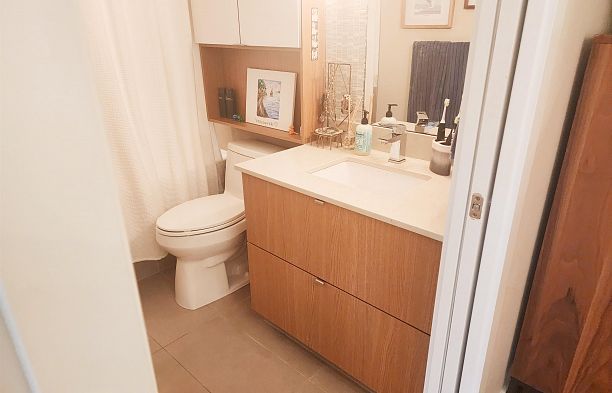 221 159 W 2nd Avenue False Creek