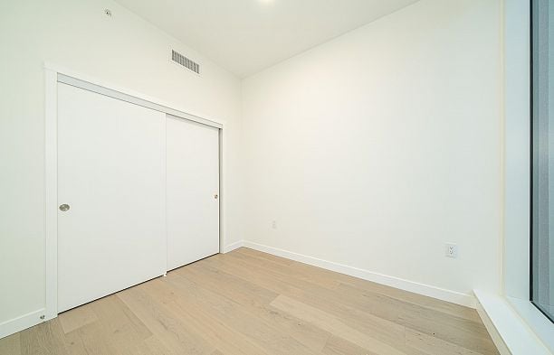 501 5212 Cambie Street Cambie